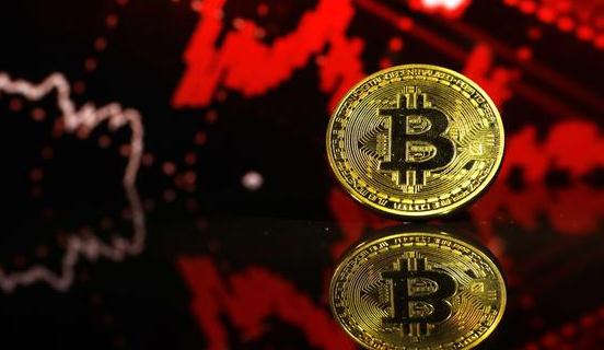 比特币在12月继续下跌：本周一跌幅高达8%