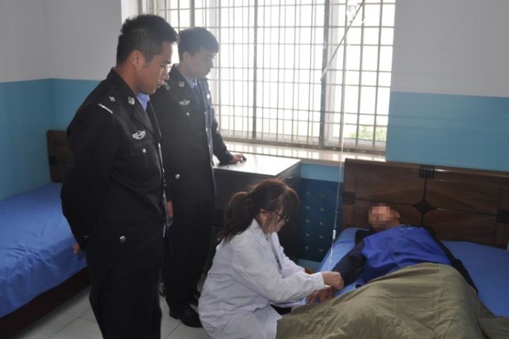 虎林市看守所及时医治患病在押人员