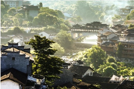 湘西旅游业转型升级，5A级游客服务中心奠基