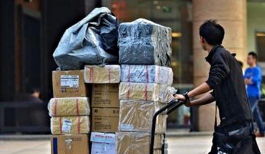 快递进入春节模式：多家快递企业加收10元服务费