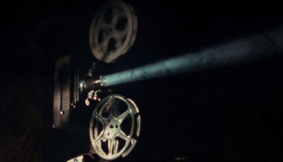 春节档电影遭疯狂盗版 业内人士：盗版产业链获利巨大