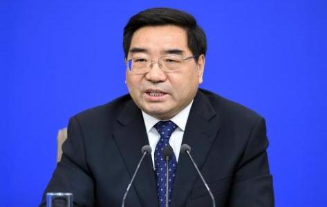 聚焦两会| 国家发改委副主任连维良：加快形成“守信者一路绿灯、失信者处处受限”的社会氛围和制度环境