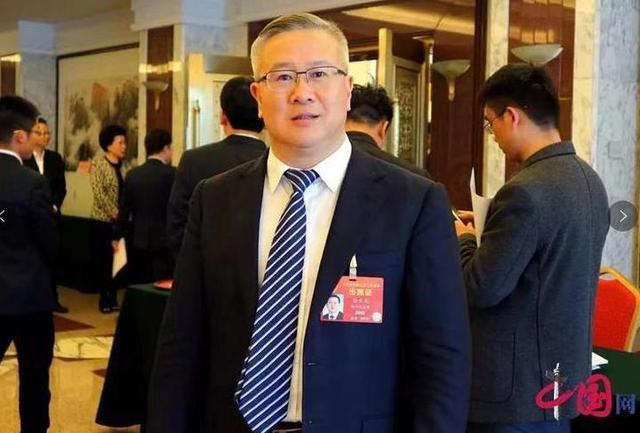 聚焦两会| 全国人大代表、衢州市委书记徐文光：建议每周双休改成&ldquo;隔周三休&rdquo;