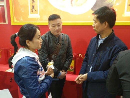 湖北神丹携“金蛋粽”亮相第100届全国糖酒会