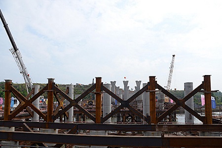 中越北仑河二桥开通 极大便利中国与东盟经贸与人员交流