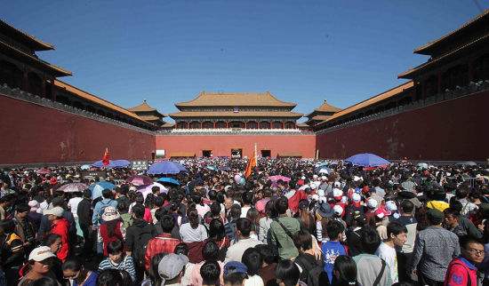 “五一”放假调整顺应民意有利经济