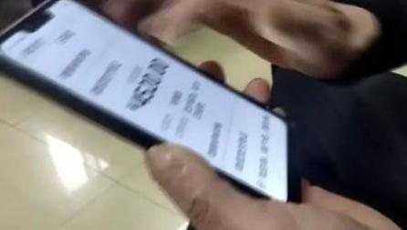 睡觉被刷脸盗走1万 如何给手机里资产加层保护？