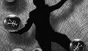 未出校园背上债，谨防大学生成钱奴