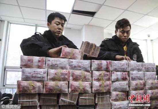 人社部：讨要拖欠农民工工资和讨要工程款不可混为一体