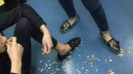 北京：地铁内饮食拟纳入个人信用不良记录