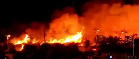 ​【突发】海南琼海嘉积万泉河路河边草地火灾，琼海消防成功扑救