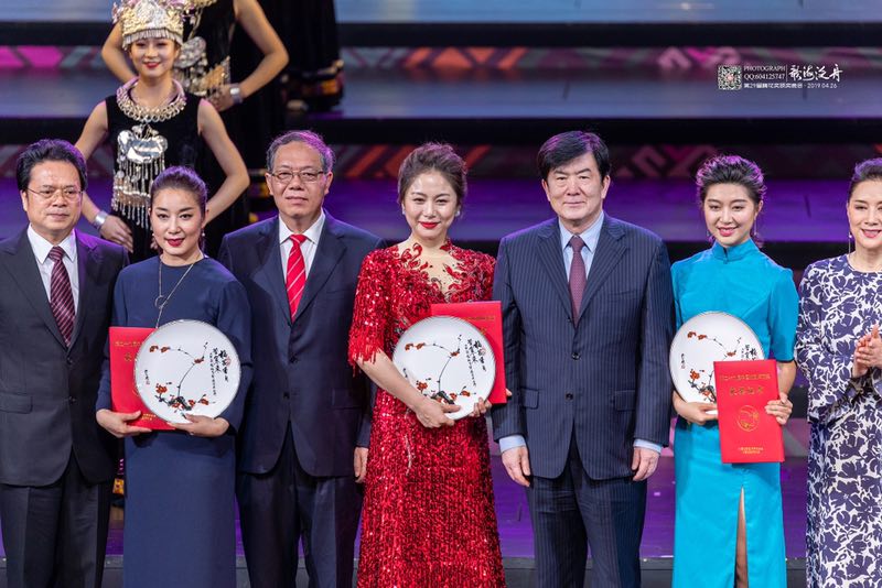 黑龙江省京剧院青年演员张欢荣获第29届中国戏剧梅花奖