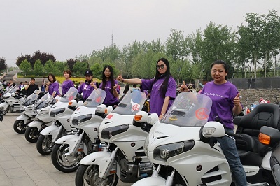 北京女骑：新时代 彰显女骑新风采