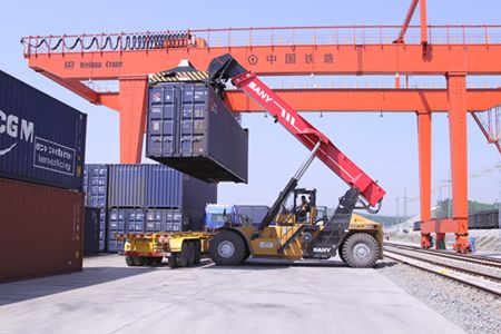 绥芬河铁路口岸端午小长假运量实现大幅攀升