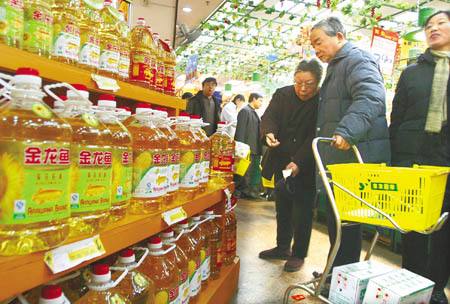 人力资源和社会保障部统计公报显示：第三产业成吸纳就业主力军