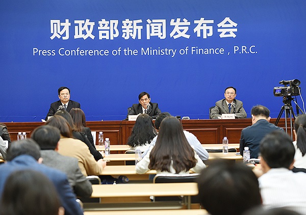 国企前5月利润同比增长8.7%，继续发挥着支撑经济平稳健康发展的作用