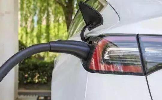 新能源汽车如何“进化” 电动+智能+共享是大势所趋