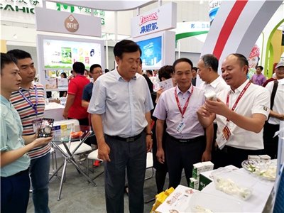 “特中选优，优中选特”——水牛奶打响特色优质牌