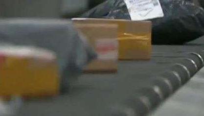 快递新规10月起施行 顺丰、菜鸟“抢”快递盟友