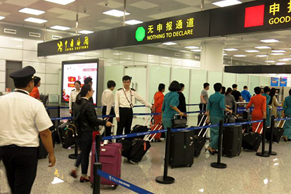 郑州航空口岸7月进出境人突破20万 创历史新高