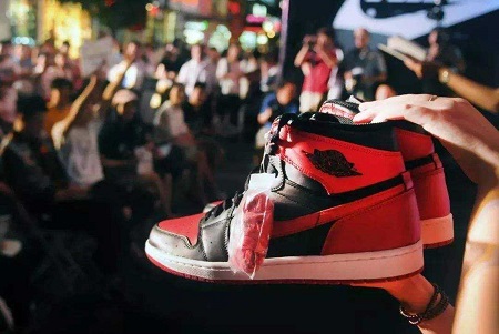 “炒鞋”大军蜂拥而入 “炒鞋”圈进一步“脱实向虚”