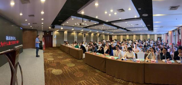 爆款产品实操专家高雄勇发布《新一代爆品工程服务》课程