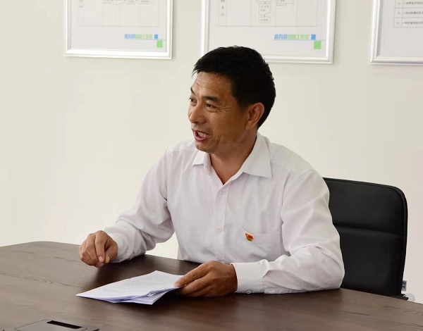 国网迁西县供电公司召开劳模先进座谈会