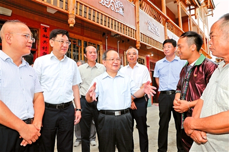 鹿心社：做大做强生态产业品牌 打赢打好脱贫攻坚战役