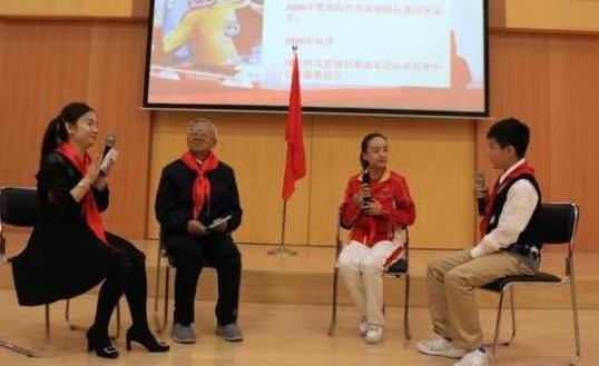 石家庄：少老红领巾，追寻童年梦