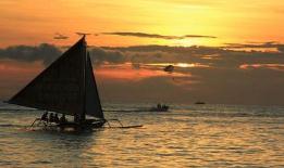 出游价格迎全年低谷 多个热门目的地“拦腰斩