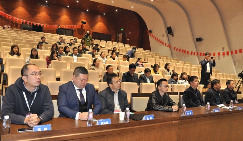 2019石家庄航展系列报道丨首届无人机及人工智能技术发展论坛在石家庄举行