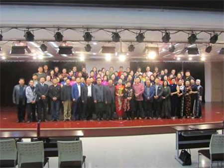 新乡市巾帼英姿亮相牧野大地 旗袍协会顺利成立