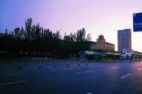 北京北风劲吹 阵风8至9级大部有沙尘