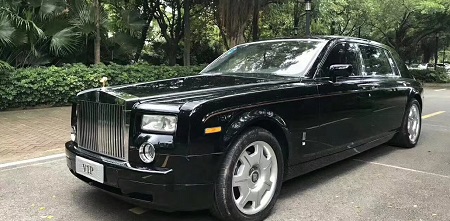 非洲国王为15个老婆买劳斯莱斯 被批无视民众艰难