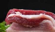 猪肉批发均价半月来降两成 肉价还会继续下降吗？