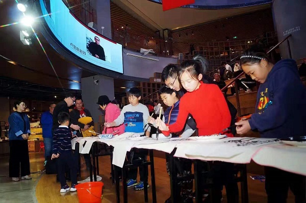 一场暴风雪中的文化盛宴：卢宝泉老师沈阳玖伍文化城开讲