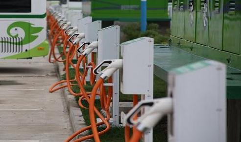 销量下滑背后 新能源客车遭遇“天花板”