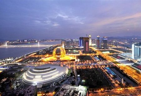 求职者离开一线城市 杭州武汉等新一线城市流入强劲