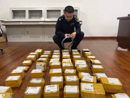 郑州海关查获3000余件侵犯知识产权物品 涉及多家国际品牌
