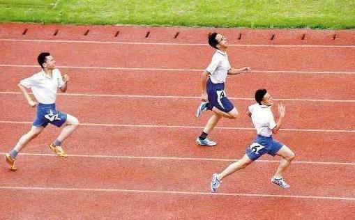 将体育与语数英并列为100分 云南中考改革引发争议