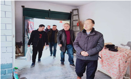 新乡市凤泉区民政局开展“寒冬送温暖”活动