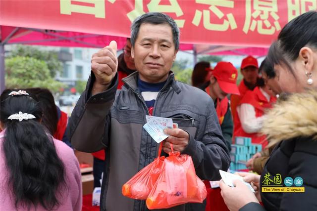 八闽首站扬时代新风  志愿服务暖春运归途