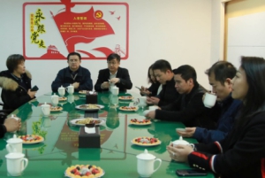 驻沪企业春节前慰问武警某部开展双拥活动