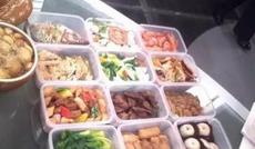 外卖到家、网购半成品……年夜饭有了多种打开方式