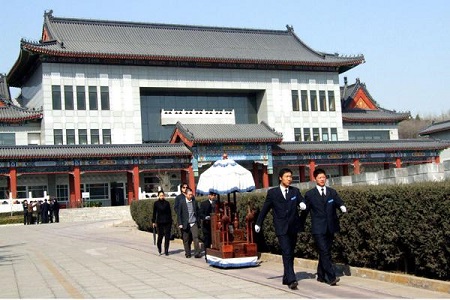 北京市各殡仪馆今天起暂停举行遗体告别仪式