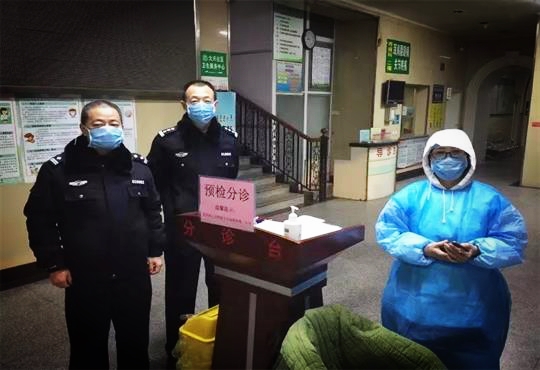 疫情动态| 你守患者安康 我守百姓平安 走进道外分局抗疫一线夫妻档