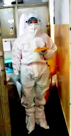 疫情动态| 河南卫辉:首位跨入禁区的女将