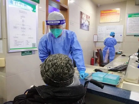 疫情动态|四川雅安69岁男子隐瞒致30多名医护人员密切接触