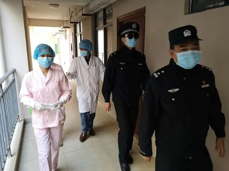 疫情动态| 疫情面前 公安向前 - 记海南乐东公安局抱伦派出所深入开展疫情防控工作