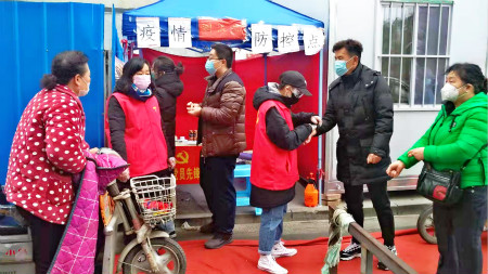 24小时值守 河南新乡社区的一线守护者们